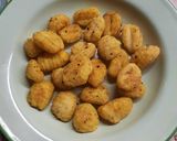 Foto del paso 6 de la receta: Ñoquis con curry tipo chizitos