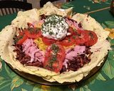 Une image de l'étape 14 de Salade multicolore de castelfranco aux tomates, carottes, jambon et chèvre frais.