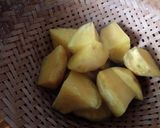 Foto langkah ke 1 dari resep Donat Ubi Lembut.