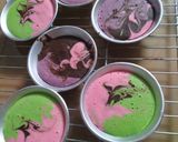 Foto langkah ke 5 dari resep Bolu lipat.