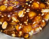 A picture of step 4 of Aaloo Bukhara / Plum Chutney.