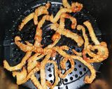 รูปขั้นตอนการทำที่ 2 ของ หนังหมูเส้นกรอบ Air Fryer
