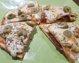 Foto del paso 2 de la receta: Pizza rellena TACOPIZZA (con tortillas para tacos)