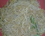 Foto langkah ke 6 dari resep Oseng misuk (mie suun).