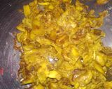 A picture of step 1 of Mushroom Ridgeguard Curry.