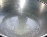 A picture of step 1 of Milky Chocolate Cocoa Rice Ball.