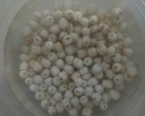 Hình bước làm 1 của món Mứt hạt sen