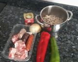 Foto del paso 1 de la receta: Alubias y sus sacramentos olla express