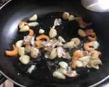 รูปขั้นตอนการทำที่ 2 ของ ข้าวผัดน้ำพริกกะปิปลาทู