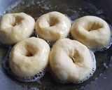 Foto langkah ke 5 dari resep Donat jadul/Donat kampung.