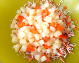Foto del paso 5 de la receta: Ensaladilla de atún en escabeche y surimi