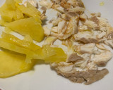Foto del paso 2 de la receta: Lubina a la gallega en lekue con patatas