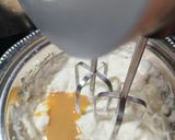 A picture of step 5 of Strawberry Cheese cake.