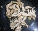 A picture of step 4 of Chicken alfredo.