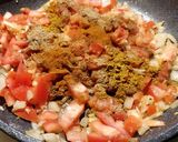A picture of step 4 of Chana Masala.