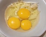 Foto langkah ke 1 dari resep Telur Gulung Enoki.