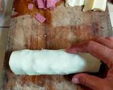 Foto langkah ke 4 dari resep Pizza Pastry Roll.