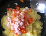 A picture of step 2 of Stuffed Chilli.