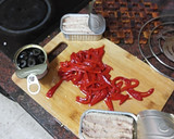 Foto del paso 1 de la receta: Empanadillas de caballa, pimiento del piquillo y huevo duro