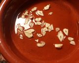 Foto del paso 4 de la receta Gambas al ajillo con aceite dargan y ajos rojos morunos