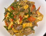 Foto langkah ke 6 dari resep Oseng ampela tahu pedas.