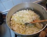 A picture of step 5 of Easy and Delicious Onion Soup.