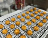 Foto langkah ke 8 dari resep Palm Cheese Cookies.