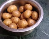कश्मीरी दम आलू (Kashmiri Dum aloo recipe in hindi) रेसिपी चरण 1 फोटो
