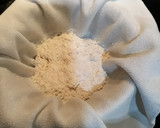 Foto del paso 3 de la receta: Queso fresco casero a las finas hierbas y aceite de oliva