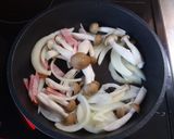 A picture of step 2 of Soup Pasta Made With One Frying Pan.