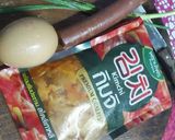 รูปขั้นตอนการทำที่ 1 ของ กิมจิผัดไข่ byผีแม่บ้านNeng😋