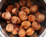 A picture of step 5 of Simmered Chestnuts.