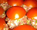 Foto del paso 7 de la receta: Tomates rellenos de carne y arroz salteado con finas hierbas