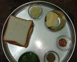 चीझ गार्लिक ब्रेड (cheese garlic bread recipe in marathi) रेसिपी स्टेप 1 फोटो 