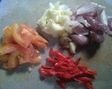 Foto langkah ke 1 dari resep Tumis Udang Asam Manis.