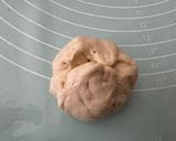 A picture of step 4 of Banana Cheese Pandesal.