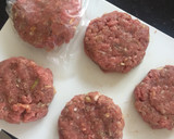 Foto langkah ke 5 dari resep Beef ‘patty’ Burger.
