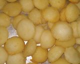 A picture of step 6 of Chinese fried idli.