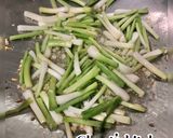 Hình bước làm 4 của món Miến Xào