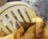 Foto langkah ke 4 dari resep Singkong Goreng.