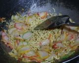 Foto langkah ke 6 dari resep 9. Seblak Kerupuk Mie.