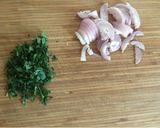 Królik z musztardą w winie krok przepisu 2 zdjęcie
