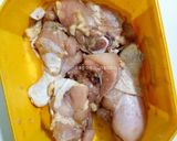 Foto langkah ke 2 dari resep Ayam Goreng Ketumbar.