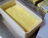 A picture of step 6 of White Chocolate Truffles with Cheese.
