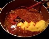 A picture of step 1 of Cheesy beef and bean soup.