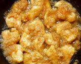 A picture of step 4 of Japanese-Style Sautéed Chicken Breast Mizore Stew.