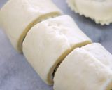 A picture of step 9 of Japanese-style Bread with Pollack Roe, Seaweed, Cheese, and Chikuwa.