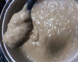 Foto del paso 3 de la receta: Buñuelos de banana con pasas de uva!
