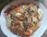 Foto langkah ke 6 dari resep Bihun Goreng.