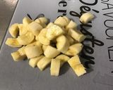 Une image de l'étape 4 de Compote de pêches de vigne, pomme et bananes.